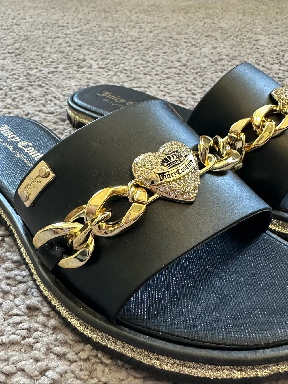 Juicy Couture Black Slide Yizzy Sandals with Gold Chain Accent size 5